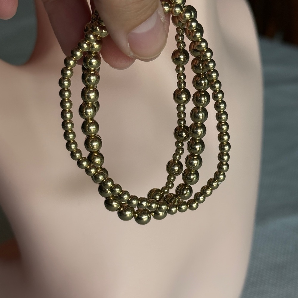 Metallic Gold Tone Fashionable Bracelet 💫 - Picture 3 of 6